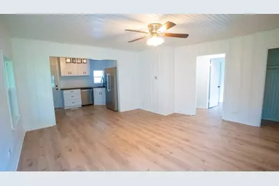401 W Carolina Street, Palestine, TX 75803 - Photo 16