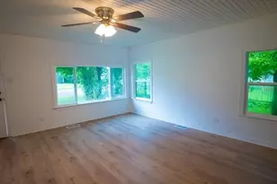 401 W Carolina St, Palestine, TX 75803 - Photo 14