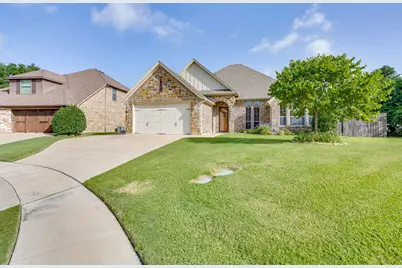 2946 Masters Court N, Burleson, TX 76028 - Photo 2