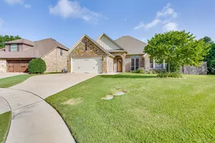2946 Masters Ct N, Burleson, TX 76028 - Photo 2