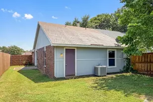 406 Dollins St, Cedar Hill, TX 75104 - Photo 18