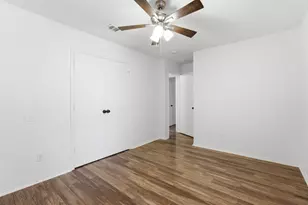 6003 Brookfall Dr, Arlington, TX 76018 - Photo 18
