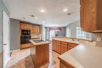 2325 Valley Falls Avenue, Mesquite, TX 75181 - Photo 34
