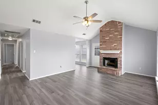 1516 S Rockwall Ave, Terrell, TX 75160 - Photo 2