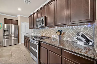 1332 Foxglove Lane, Burleson, TX 76028 - Photo 6