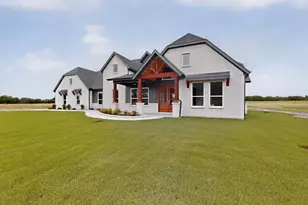 176 Co Rd 4615, Wolfe City, TX 75496 - Photo 4