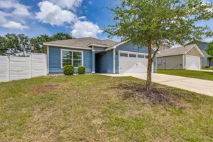 1305 Eagle Lake Dr, Azle, TX 76020 - Photo 22