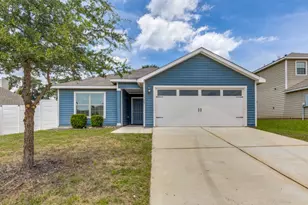 1305 Eagle Lake Dr, Azle, TX 76020 - Photo 1