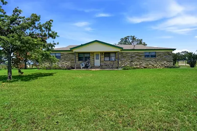 2186 Gilliland Road, Springtown, TX 76082 - Photo 12