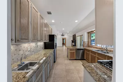 4101 Rush Circle, Addison, TX 75001 - Photo 14