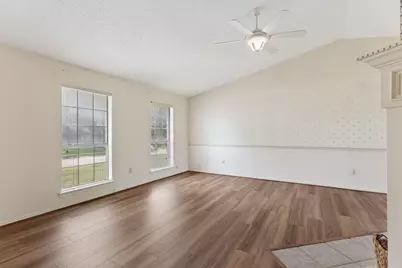 807 Blue Oak Drive, Lewisville, TX 75067 - Photo 6