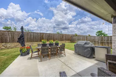 2091 Creekbluff Circle, Lewisville, TX 75010 - Photo 22