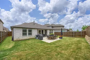 2091 Creekbluff Cir, Lewisville, TX 75010 - Photo 24