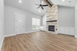 27027 Stonewood Dr, Whitney, TX 76692 - Photo 8