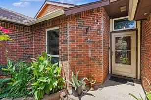 7949 Waterside Trail, Fort Worth, TX 76137 - Photo 4