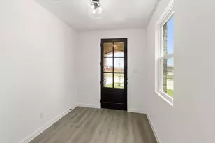 5937 Laurel Lk Ln, Pilot Point, TX 76258 - Photo 4
