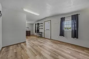 899 Bennett Rd, Millsap, TX 76066 - Photo 24