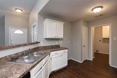 200 Caprock Drive, Arlington, TX 76018 - Photo 8