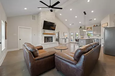 1031 Augustus Court, Rio Vista, TX 76093 - Photo 4
