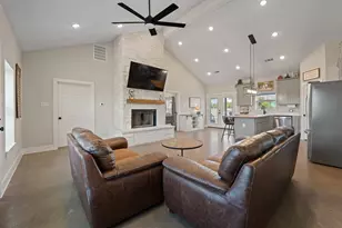 1031 Augustus Ct, Rio Vista, TX 76093 - Photo 4