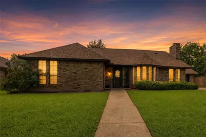 1211 Brookfield Lane, Mansfield, TX 76063 - Photo 2