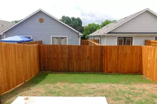 608 E College St, Sherman, TX 75090 - Photo 16