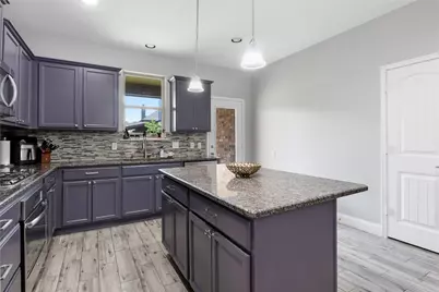 10121 Bridgewater Drive, McKinney, TX 75072 - Photo 12