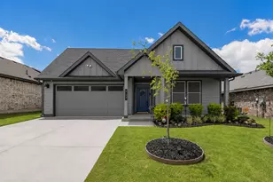 713 Breckenridge Pk Dr, Alvarado, TX 76009 - Photo 1