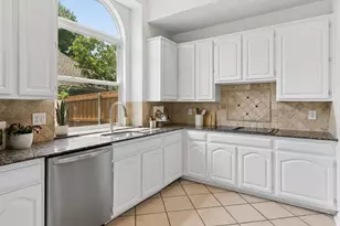 5511 S Briar Ridge Cir, McKinney, TX 75072 - Photo 4