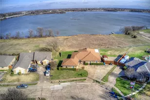 4804 Edgewater Dr, Rowlett, TX 75088 - Photo 2