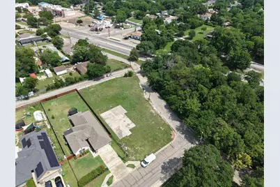 11 W Higgins Boulevard, Cockrell Hill, TX 75211 - Photo 12