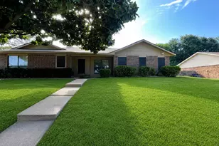 2916 Kathleen Ln, Euless, TX 76039 - Photo 1