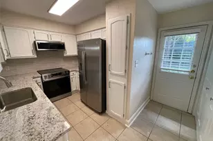 2916 Kathleen Ln, Euless, TX 76039 - Photo 6