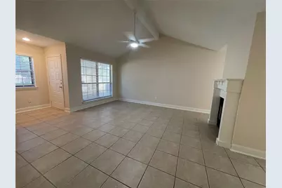 2916 Kathleen Lane, Euless, TX 76039 - Photo 4