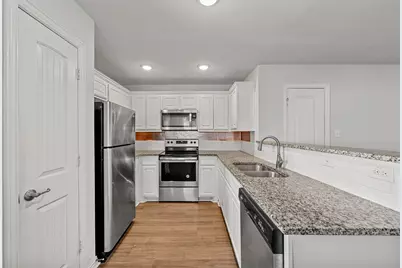 727 W Johnson Street #A, Denison, TX 75020 - Photo 4