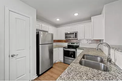 727 W Johnson Street #A, Denison, TX 75020 - Photo 6