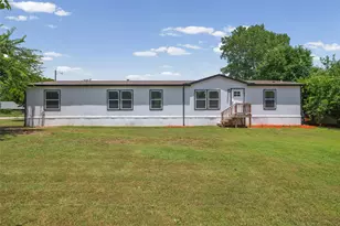 4009 Diann Dr, Granbury, TX 76049 - Photo 4