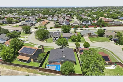 2117 Via Estrada, Carrollton, TX 75006 - Photo 34