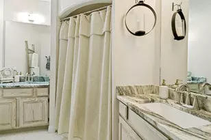 5917 Santa Fe Dr, Arlington, TX 76017 - Photo 16