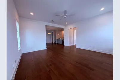 2232 Scenic Bluff Drive, Fort Worth, TX 76111 - Photo 8