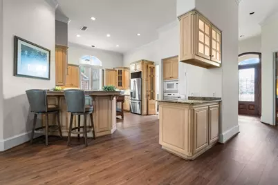 12 Park Row Court, Pantego, TX 76013 - Photo 6