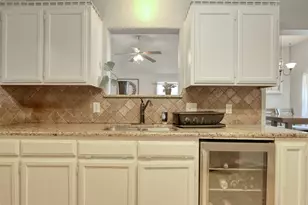 108 Wolf Ln, Lacy Lakeview, TX 76705 - Photo 16