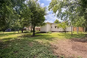 215 Loma Dr, Garland, TX 75040 - Photo 24