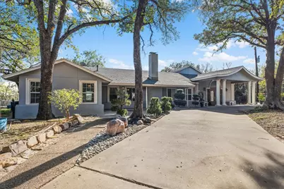 8248 Meadowbrook Drive, Fort Worth, TX 76120 - Photo 4