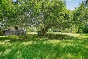 387 Avenue D, Point, TX 75472 - Photo 30