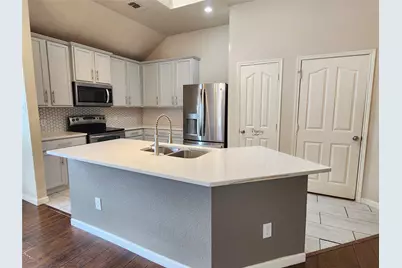 1605 Cardinal Way, Aubrey, TX 76227 - Photo 6