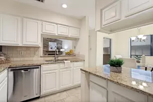 1109 Calico Ln, Arlington, TX 76011 - Photo 12