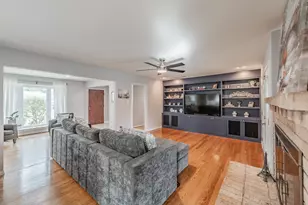 8426 Van Pelt Dr, Dallas, TX 75228 - Photo 16