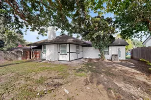 1918 Proctor Dr, Grand Prairie, TX 75051 - Photo 36