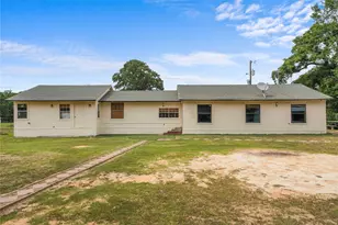 19331 Allen Ranch Rd, Eustace, TX 75124 - Photo 2